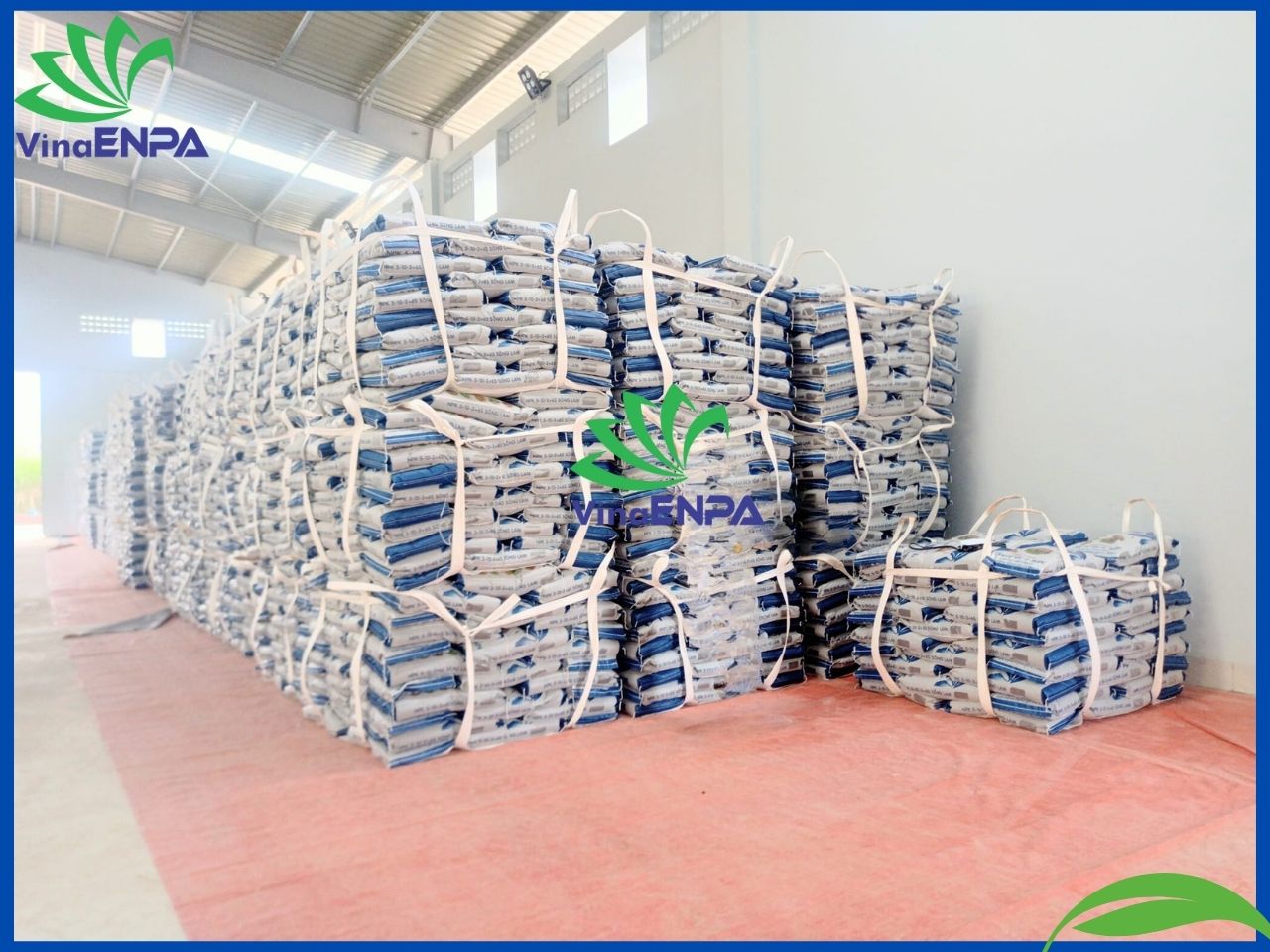 Bao Sling VinaENPA (Pallet dây) được sử dụng vận chuyển bao từ 25kg - 50kg tại nhà máy.